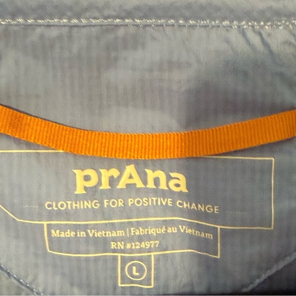 prAna Whistler Anorak windbreaker -flaw - Picture 3 of 8